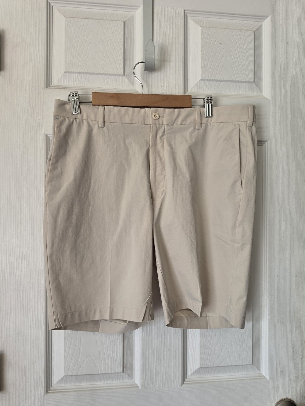 Peter Millar Crown Crafted Men's Beige Performance Golf Shorts Size 36 Casual